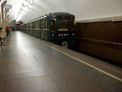 Полиция ищет телефонного террориста, сообщившего о бомбе в московском метро