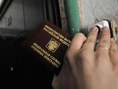 Москва: прокуратура нашла у приставов 2 тыс нарушений закона