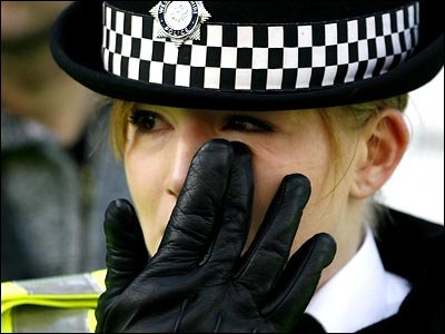 Лондонские полицейские жалуются на расизм среди своих коллег