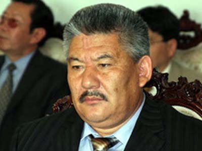 Вице-премьер Киргизии: деньги у партий берите, но голосуйте сердцем