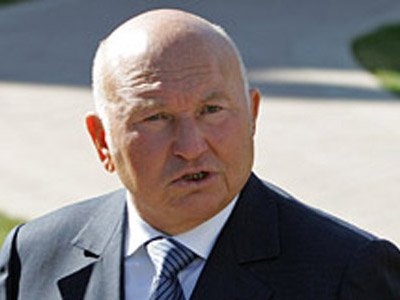 Глава МВД Латвии сомневается в возможности предоставления вида на жительство Лужкову