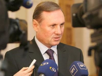 Депутат: КС Украины одобрил выборы в Раду осенью 2012 года 