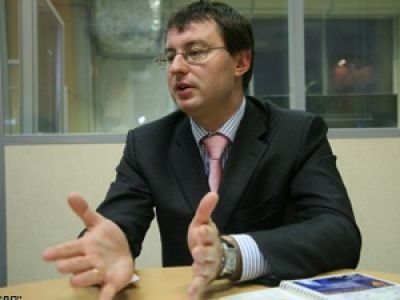 Задержанный во Франции бизнесмен просит Генпрокурора РФ разобраться