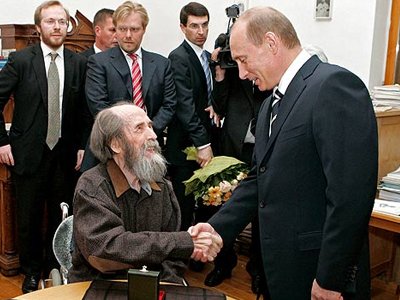 Солженицын осуждал Путина за отмену выборов губернаторов