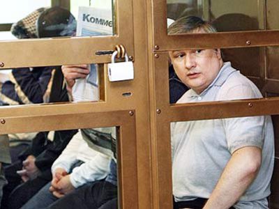Обвинявшийся в убийствах экс-сенатор Изместьев просит суд об оправдании