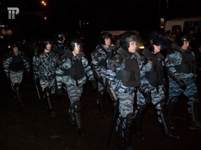 Несколько тысяч оппозиционеров идут в сторону Дома правительства Белоруссии