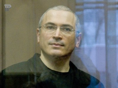Экс-сокамерник Ходорковского, ударивший его ножом в лицо, подает в суд на ФСИН за побои