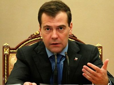 Медведев обещал взять под личный контроль ход расследования крушения Як-24 с хоккеистами &quot;Локомотива&quot;