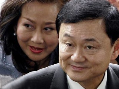 Экс-премьера Таиланда приговорили к двум годам тюрьмы