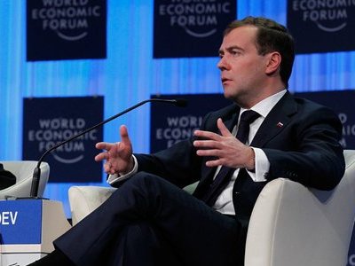 Медведев внес законопроект о снижении барьера на думских выборах