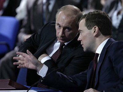 Медведеву не понравилось &quot;юридическое остроумие&quot; правительства
