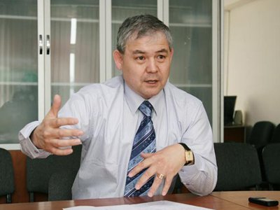 Проваливший экзамен по госязыку претендент на пост президента Казахстана, обжалует решение ЦИК