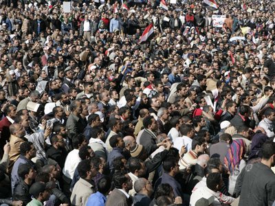Египтян просят вернуть похищенные документы службы госбезопасности
