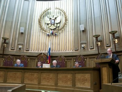Верховный Суд РФ поддержал &quot;приоритет прав и свобод человека&quot; в борьбе милиционера с руководством