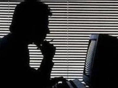 Возбуждено дело на хакера, выполнявшего заказы на DDOS-атаки на сайты крупнейших банков и компаний