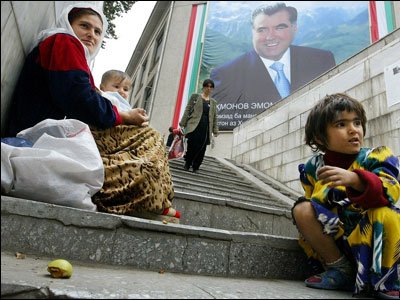 Президент Таджикистана призвал население не бояться властей