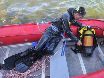 Руководители спасательной службы Тихоокеанского флота арестованы за ежемесячные &quot;откаты&quot; с водолазов