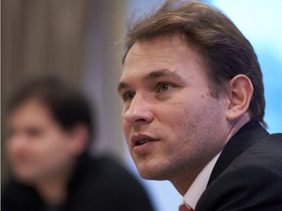 Уральский парламентарий обвиняется в вымогательстве 3 млн руб. с помощью депутатских запросов