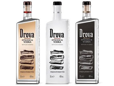 Производитель водки Drova лишил конкурента права на бренд &quot;На траве дрова&quot;