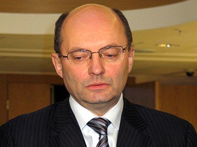 Свердловский губернатор допрошен по делу о &quot;смертельном&quot; ДТП, после которого он попал в больницу