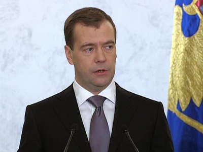 Медведев потребовал от правительства в 3-недельный срок издать нормативно-правовые акты о расширении Москвы