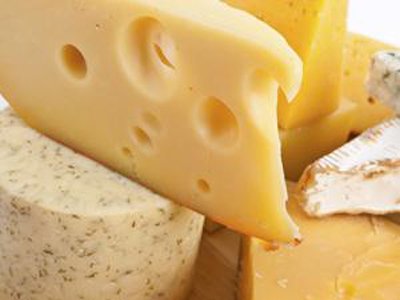 Учредитель фирмы осуждена за хищение 72 тонн сыра за счет схожего с сетью &quot;Дикси&quot; названия