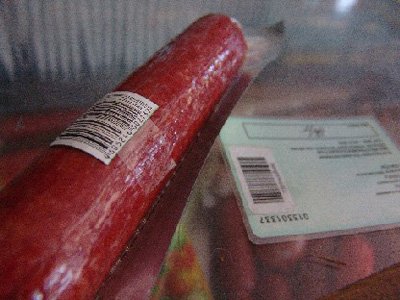 Власти Петербурга запретили непристойную рекламу колбасы