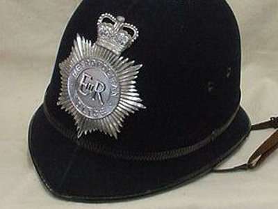 Британские полицейские не могут объективно расследовать жалобы на британских полицейских