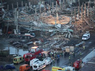 Строящееся семиэтажное здание рухнуло на юге Москвы