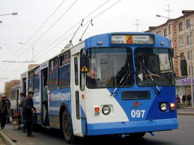 Пассажирка, по ногам которой проехался троллейбус, отсудила 250&amp;nbsp;000 руб. у предприятия-банкрота