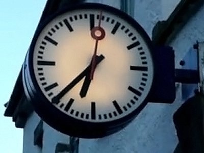 Швейцарская железнодорожная компания намерена судиться с Apple из-за дизайна часов
