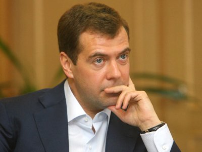 Медведев поручил найти юристов для суда с Украиной из-за долга в $3 млрд