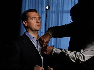 Медведев: &quot;Антон Иванов еще пригодится, он хороший руководитель судебной системы&quot;