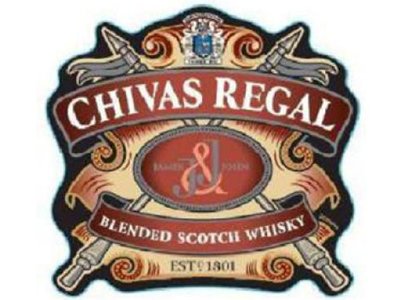 Производитель алкоголя зарегистрировал бренд в виде бутылки для виски Chivas Regal