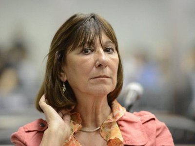 Бывший министр финансов Аргентины обвинена в коррупции, а бывший президент – в убийстве