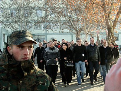 Из грузинских тюрем по амнистии вышли 3000 заключенных