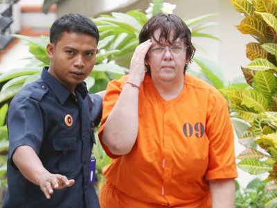 Защита англичанки, пойманной с наркотиками на Бали, не смогла оспорить смертный приговор