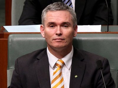 Австралийскому депутату будет предъявлено обвинение в присвоении госсредств, которые он потратил на проституток