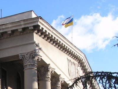 Крым защитит русскоязычных абитуриентов в суде