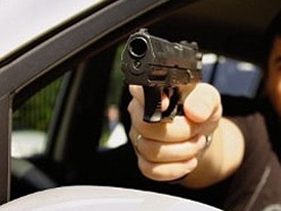 Московский студент, стрелявший из окна Volkswagen Multivan из сигнального револьвера, получил 2 года колонии