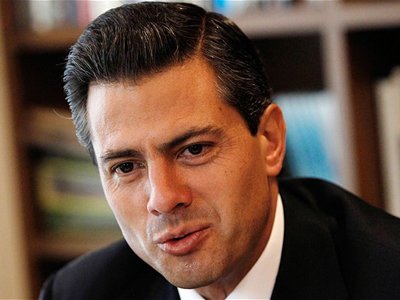 В Мексике принят закон о реформе образования, который разозлил учителей