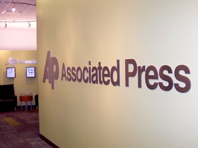 Суд запретил норвежскому новостному агентству использовать материалы Associated Press