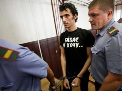 Стрелявшего в машину блогера Терновского оставили под стражей на 2 месяца