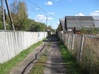 Суд обязал соседей сделать двухметровый забор