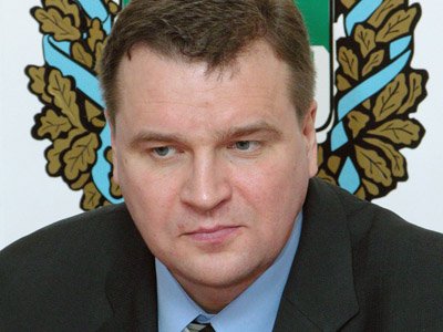 Бывшему члену Совета Федерации предъявлено обвинение в мошенничестве