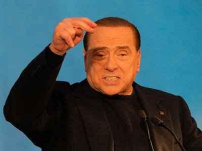 Против Берлускони начато новое судебное разбирательство