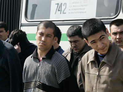 Гендиректора судят за прием на работу нелегалов из Узбекистана