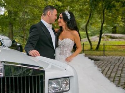 Водителей Land Cruiser, устроивших на свадьбе друга автомобильное шоу, наказали по видео в интернете