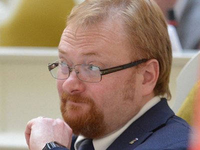 Сенатор просит Бастрыкина принудительно обследовать депутата петербургского ЗС Милонова