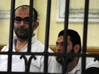 Два сторонника Мурси, скинувшие двух человек с крыши в Александрии, приговорены к казни
